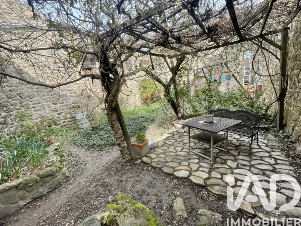 Maison de village à Quintenas (07290)